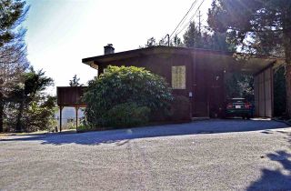 Photo 1: 6153 NORWEST BAY Road in Sechelt: Sechelt District House for sale (Sunshine Coast)  : MLS®# R2444184