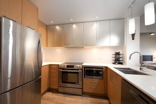 Photo 3: 4 221 E 3RD Street in North Vancouver: Lower Lonsdale Condo for sale in "THE ORIZON" : MLS®# R2670496