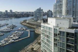 Photo 12: 2006 1077 MARINASIDE CRESCENT in Vancouver: Yaletown Condo for sale (Vancouver West)  : MLS®# R2337743