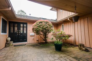 Photo 2: 7960 GOLDSTREAM Place in Richmond: Broadmoor House for sale in "MAPLE LANE" : MLS®# R2054076
