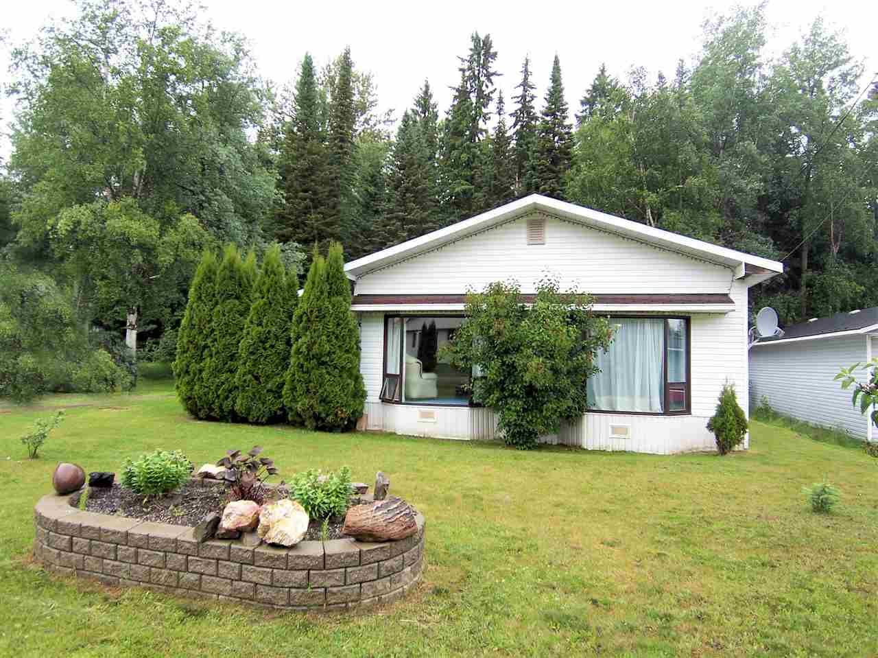 Photo 1: Photos: 4016 DIAMOND Drive in Prince George: Emerald Manufactured Home for sale in "EMERALD" (PG City North (Zone 73))  : MLS®# R2080992