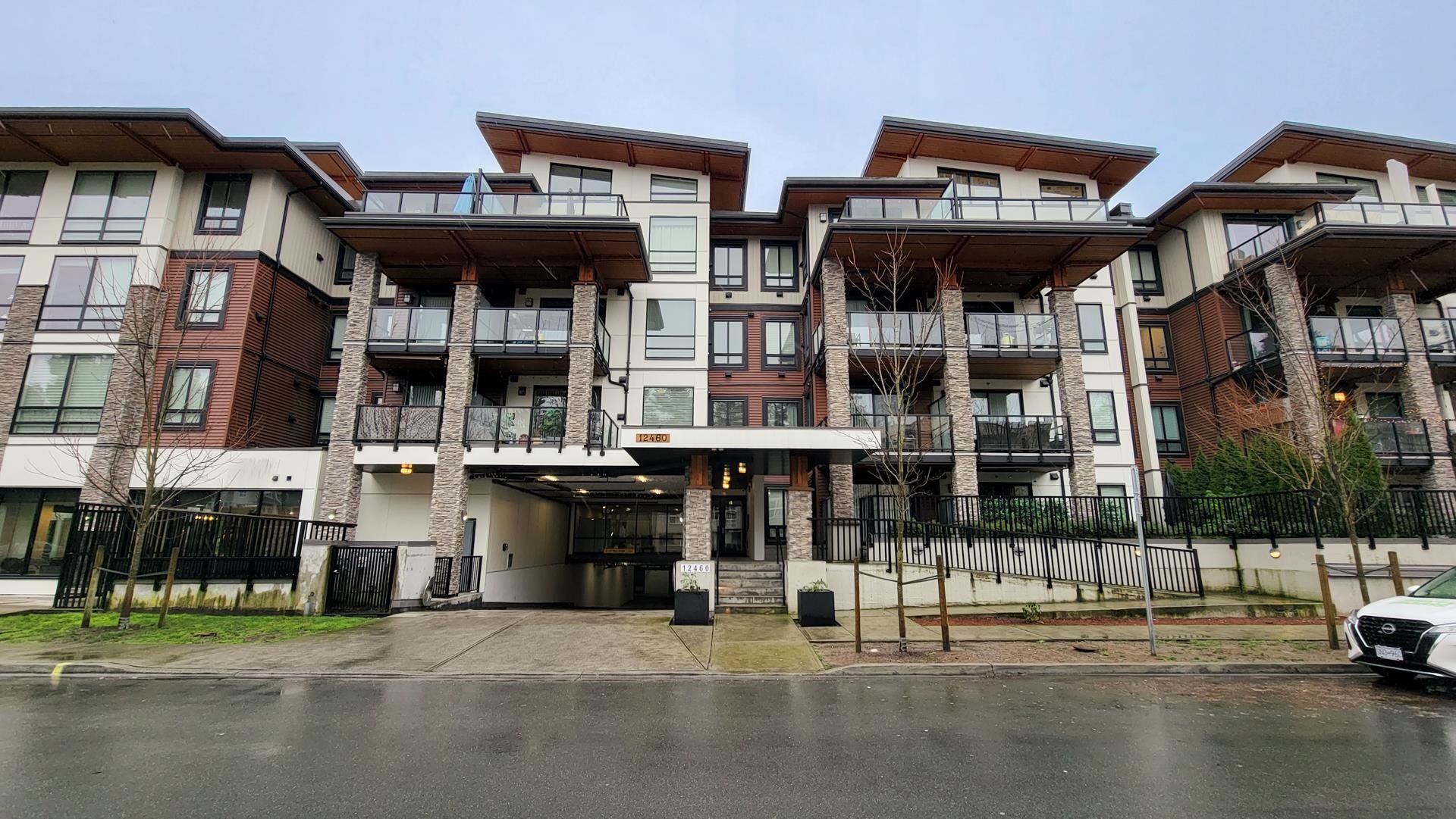 Main Photo: 209 12460 191 Street in Pitt Meadows: Mid Meadows Condo for sale in "Orion" : MLS®# R2840484