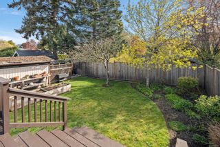 Photo 19: 2515 Victor St in Victoria: Vi Oaklands House for sale : MLS®# 899243