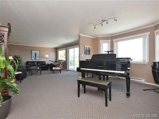 Photo 2: 2322 Evelyn Hts in VICTORIA: VR Hospital House for sale (View Royal)  : MLS®# 703774