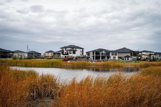Photo 33: 88 Springwater Road in Winnipeg: Bridgwater Lakes Residential for sale (1R)  : MLS®# 202224884