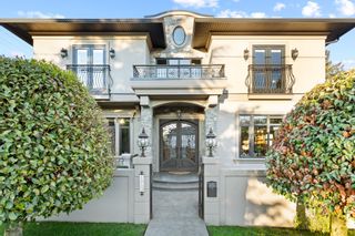 Main Photo: 1050 CLIFF Avenue in Burnaby: Sperling-Duthie House for sale (Burnaby North)  : MLS®# R2879509