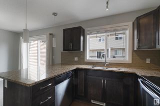 Photo 5: 24 675 ALBANY Way in Edmonton: Zone 27 Townhouse for sale : MLS®# E4357326