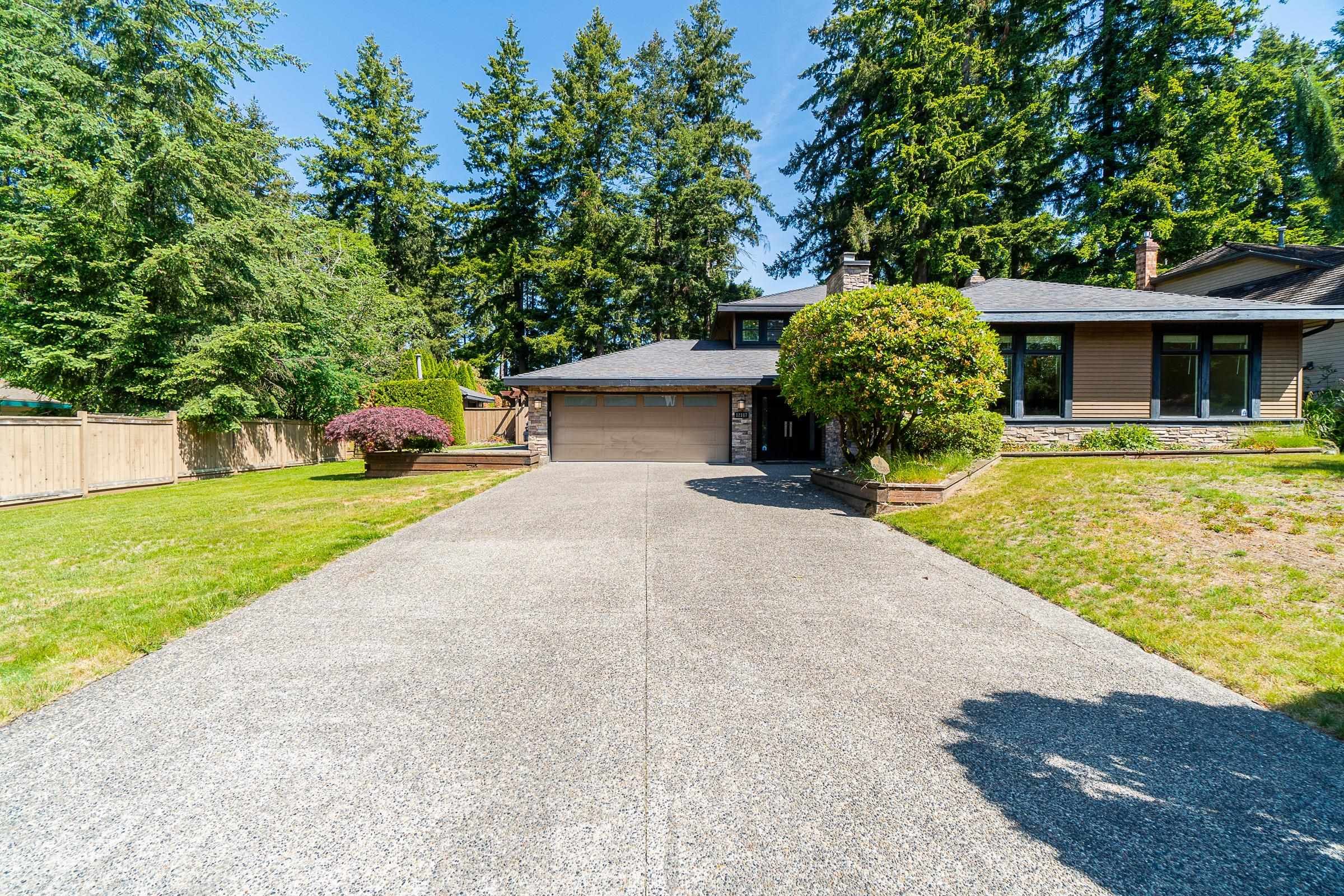 Main Photo: 12187 57A Avenue in Surrey: Panorama Ridge House for sale : MLS®# R2783753