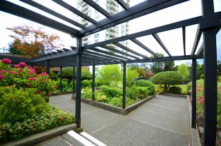 Photo 10: 302 4160 SARDIS Street in Burnaby: Central Park BS Condo for sale (Burnaby South)  : MLS®# R2288850