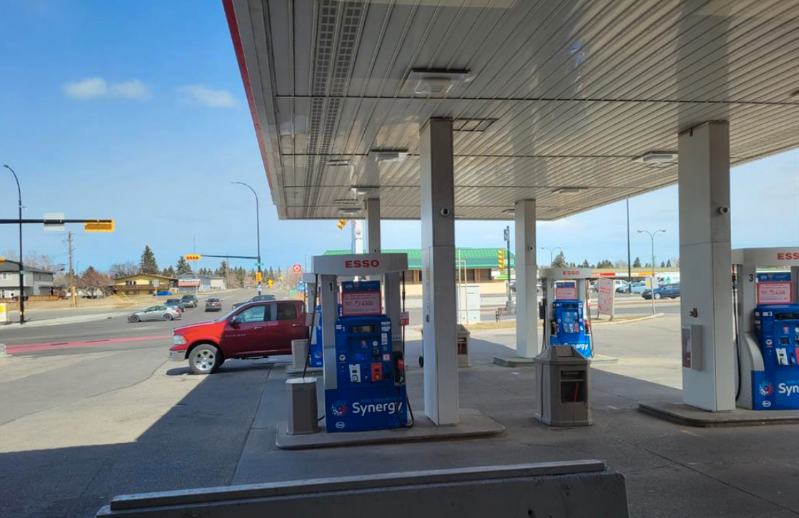 Main Photo: Gas station business for sale Calgary: Commercial for sale