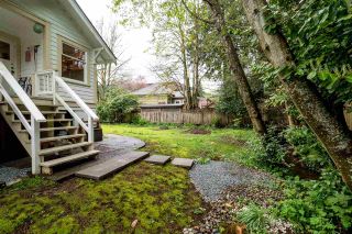 Photo 3: 3450 INSTITUTE Road in North Vancouver: Lynn Valley House for sale : MLS®# R2203601