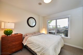 Photo 8: 505 125 COLUMBIA Street in New Westminster: Downtown NW Condo for sale in "NORTHBANK" : MLS®# R2158737