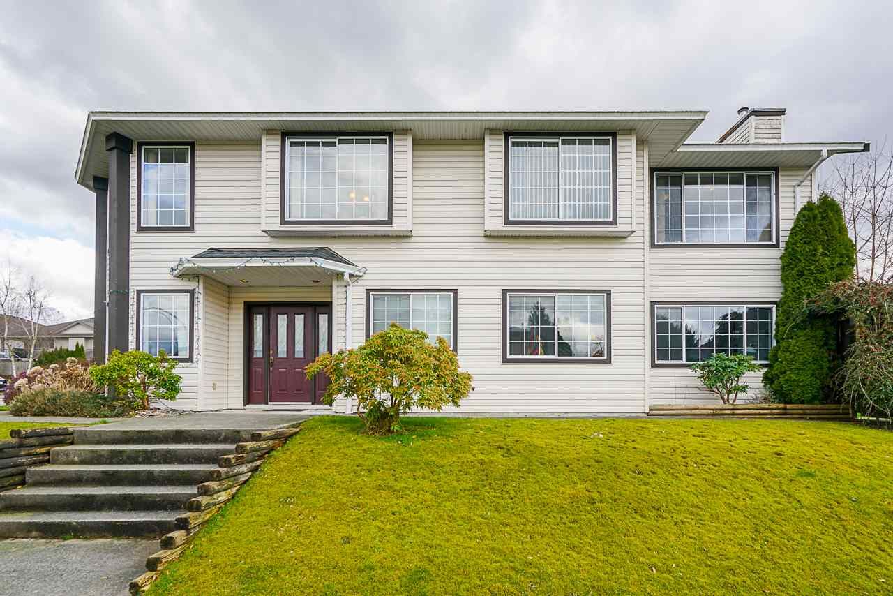 Main Photo: 12323 231B Street in Maple Ridge: East Central House for sale : MLS®# R2549824