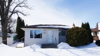 Photo 1: 354 Fearn Avenue in Winnipeg: North Kildonan House for sale (North East Winnipeg)  : MLS®# 1306502