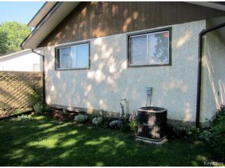 Photo 15: 14 Sandy Lake Place in WINNIPEG: Fort Garry / Whyte Ridge / St Norbert Residential for sale (South Winnipeg)  : MLS®# 1404040