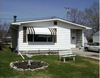 Photo 1: 23 GATINEAU Bay in WINNIPEG: Windsor Park / Southdale / Island Lakes Residential for sale (South East Winnipeg)  : MLS®# 2806346