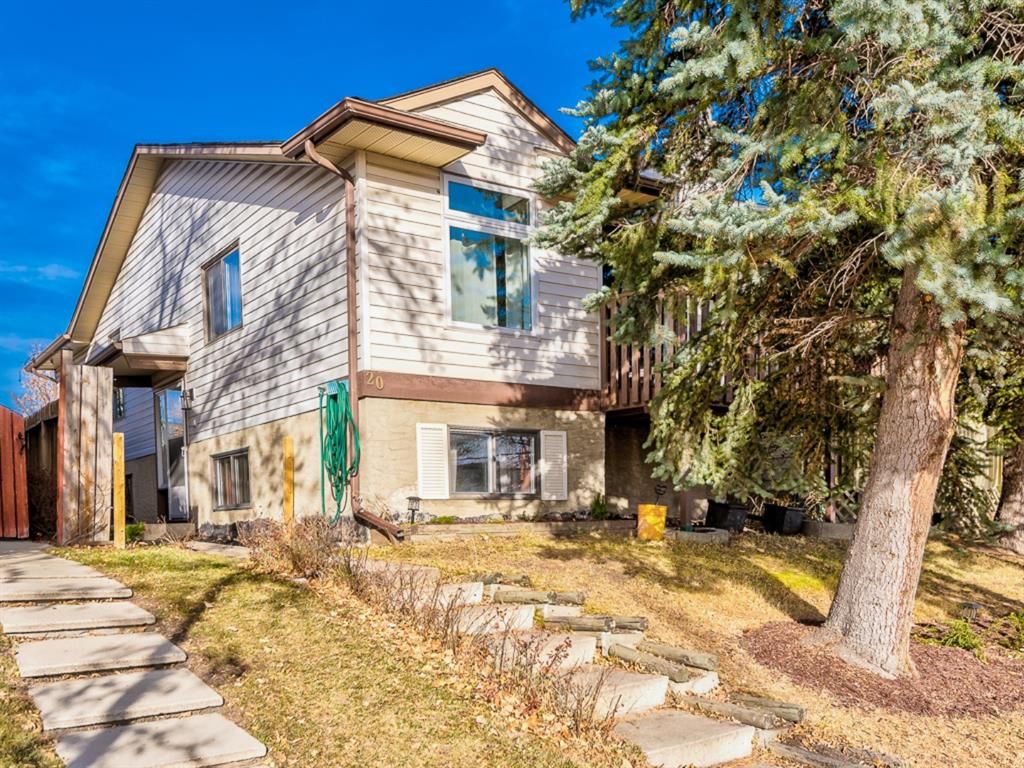 Main Photo: 20 Rivervalley Drive SE in Calgary: Riverbend Detached for sale : MLS®# A1047366