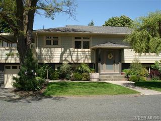 Photo 2: 2112 Pentland Rd in VICTORIA: OB South Oak Bay House for sale (Oak Bay)  : MLS®# 689547