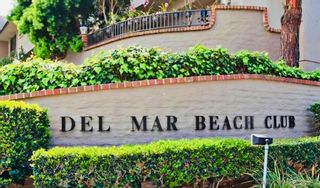 Main Photo: SOLANA BEACH Townhouse for rent : 2 bedrooms : 142 N Shore Dr