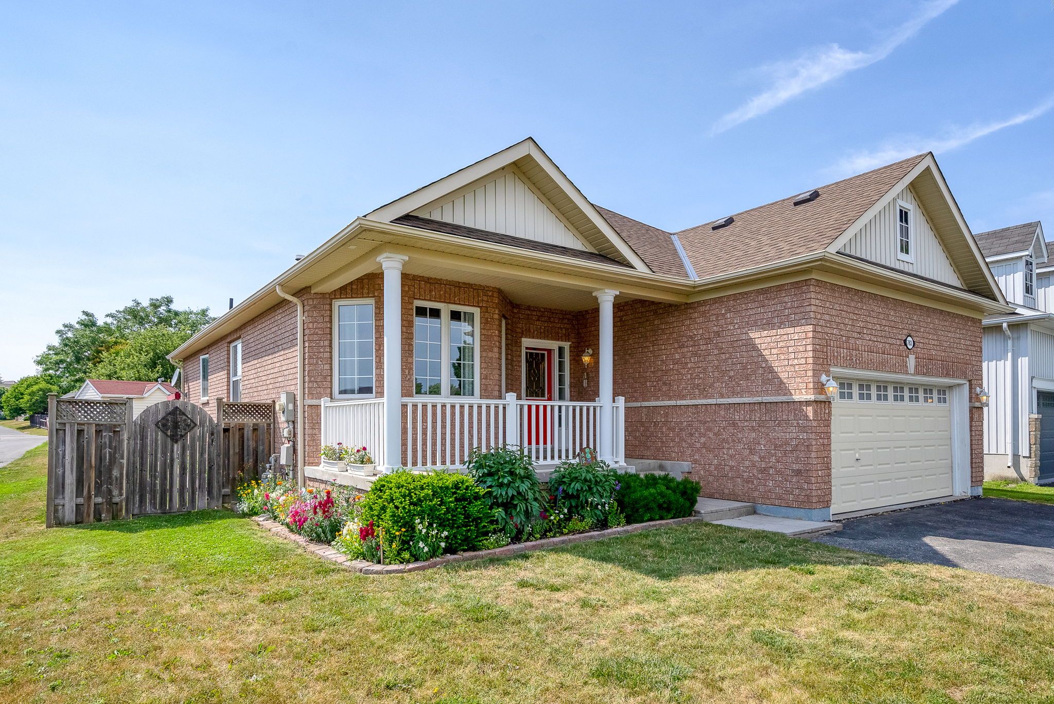 Main Photo: 783 London  Street in Cobourg: House for sale : MLS®# X6664372