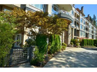 Photo 1: 105 3600 WINDCREST Drive in North Vancouver: Roche Point Townhouse for sale in "WINDSONG" : MLS®# V932458