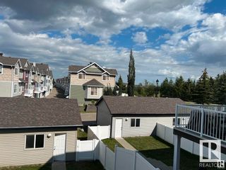 Photo 3: 3 2051 TOWNE CENTRE Boulevard in Edmonton: Zone 14 House Half Duplex for sale : MLS®# E4341456