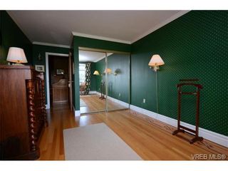 Photo 14: 2 1001 Terrace Ave in VICTORIA: Vi Rockland Condo for sale (Victoria)  : MLS®# 732782