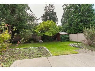 Photo 18: 15914 20 Avenue in Surrey: King George Corridor House for sale (South Surrey White Rock)  : MLS®# R2408538
