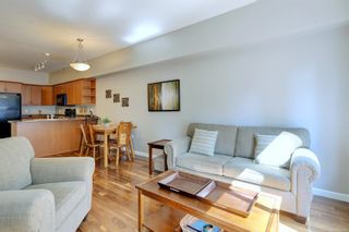 Photo 4: 307 360 Goldstream Ave in Colwood: Co Colwood Corners Condo for sale : MLS®# 884550