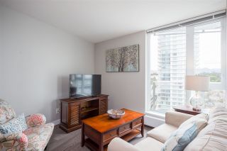 Photo 6: 1607 488 SW MARINE Drive in Vancouver: Marpole Condo for sale in "MARINE GATEWAY" (Vancouver West)  : MLS®# R2178755