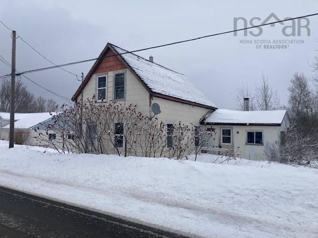 Main Photo: 1438 Wyvern Road in Collingwood: 102S-South Of Hwy 104, Parrsboro and area Residential for sale (Northern Region)  : MLS®# 202201132