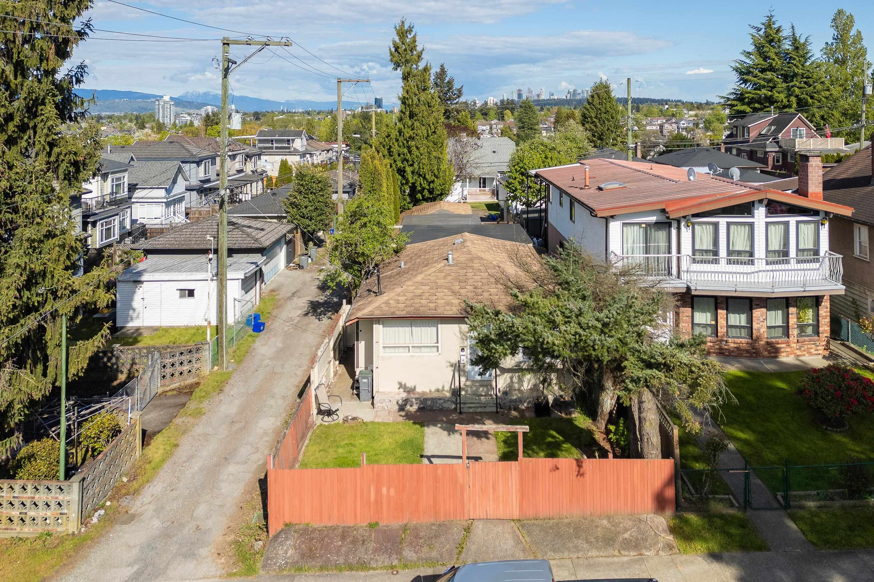 5306  CULLODEN Street, Vancouver
