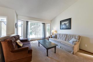 Photo 2: 167 Shannon Circle SW in Calgary: Shawnessy Detached for sale : MLS®# A2051002