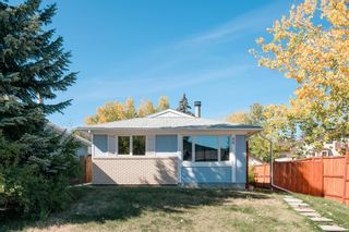 Photo 1: 48 Shawmeadows Crescent SW in Calgary: Shawnessy Detached for sale : MLS®# A2003731
