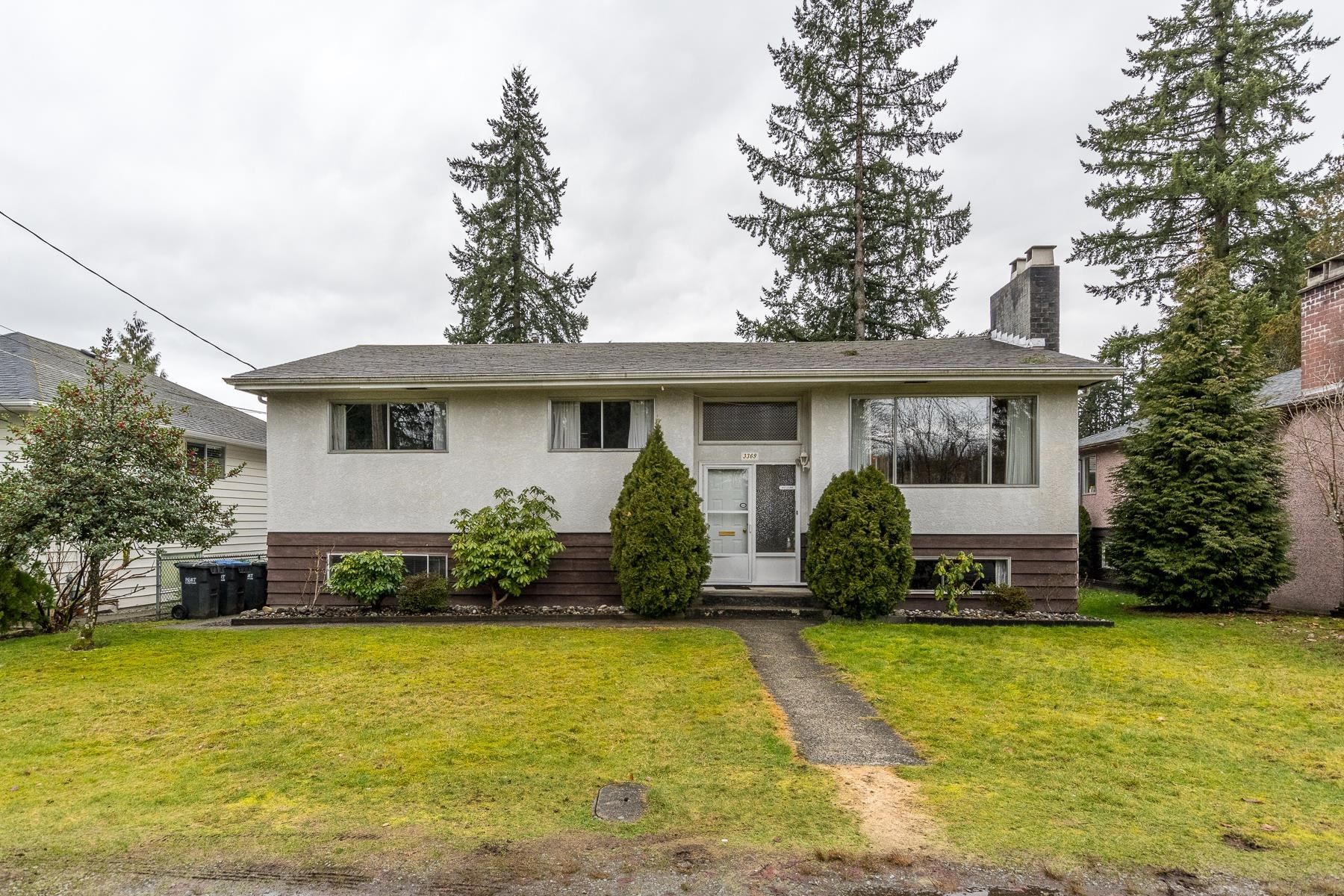 Main Photo: 3369 JERVIS Street in Port Coquitlam: Woodland Acres PQ House for sale : MLS®# R2654195