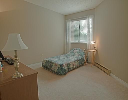 Photo 6: Photos: 105 615 NORTH Road in Coquitlam: Coquitlam West Condo for sale in "NORFOLK MANOR" : MLS®# V673386