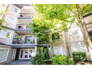 Photo 2: 306 5759 GLOVER Road in Langley: Langley City Condo for sale in "College Court" : MLS®# F1430779