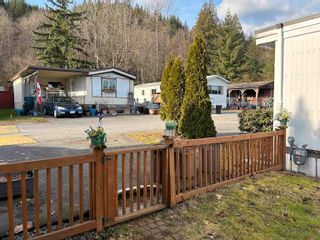Photo 2: 76 10221 WILSON Street in Mission: Stave Falls Manufactured Home for sale : MLS®# R2848343