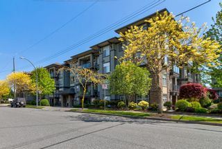 Photo 1: 401 2068 SANDALWOOD Crescent in Abbotsford: Central Abbotsford Condo for sale in "THE STERLING 2" : MLS®# R2776554