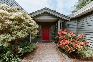 Photo 2: 5497 HILL Road in Sechelt: Sechelt District House for sale in "Caleda Estates" (Sunshine Coast)  : MLS®# R2701744