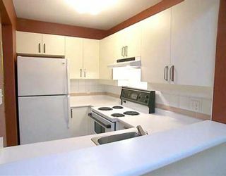 Photo 1: 935 W 15TH Ave in Vancouver: Fairview VW Condo for sale (Vancouver West)  : MLS®# V635181