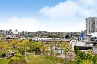 Photo 1: 1211 550 TAYLOR Street in Vancouver: Downtown VW Condo for sale in "The Taylor" (Vancouver West)  : MLS®# R2575257