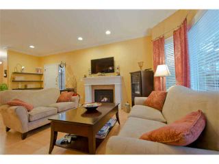 Photo 3: 15 8291 GENERAL CURRIE Road in Richmond: Brighouse South Townhouse for sale in "THE GARDENS" : MLS®# V1034981