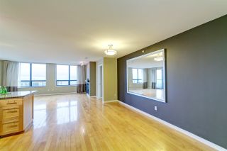 Photo 8: 3006 4333 CENTRAL Boulevard in Burnaby: Metrotown Condo for sale in "Presidia" (Burnaby South)  : MLS®# R2423050