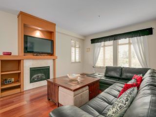 Photo 2: 303 4365 HASTINGS STREET in Burnaby: Vancouver Heights Condo for sale (Burnaby North)  : MLS®# R2631112