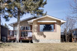 Photo 1: 3431 30A Avenue SE in Calgary: Dover Detached for sale : MLS®# A1200936