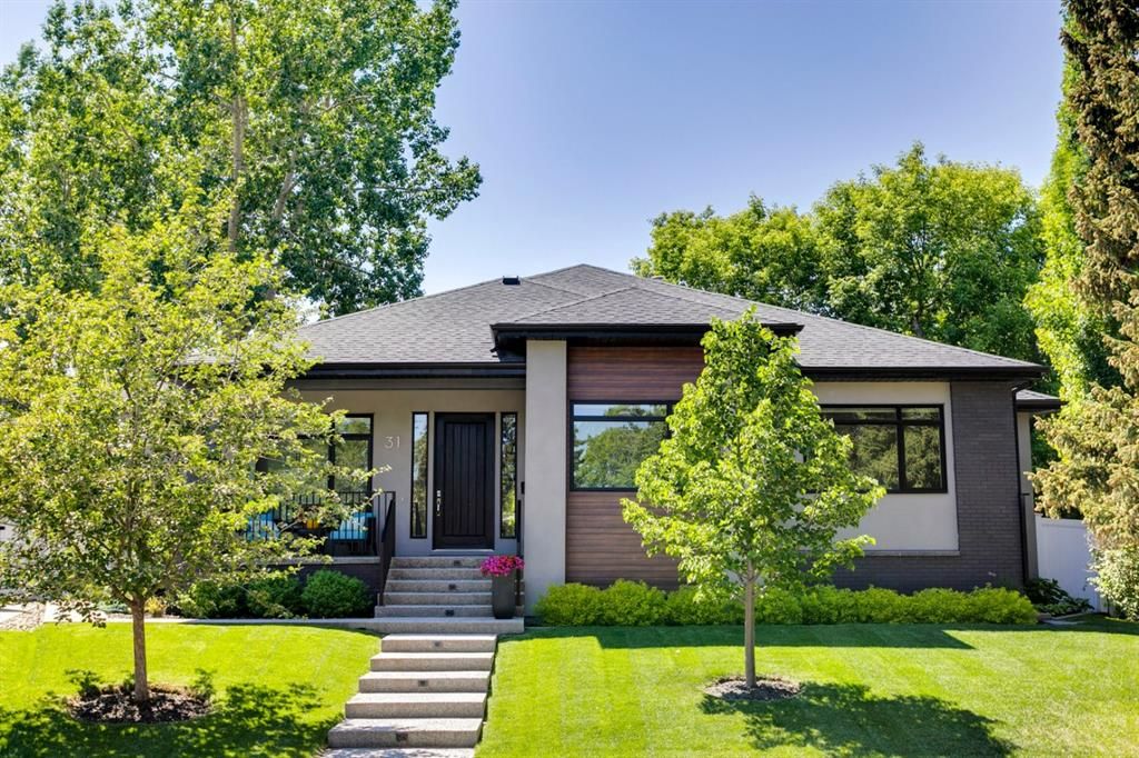 Main Photo: 31 Lenton Place SW in Calgary: North Glenmore Park Detached for sale : MLS®# A1234503