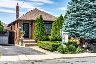 Photo 1: 100 Frankdale Avenue in Toronto: Danforth Village-East York House (Bungalow) for sale (Toronto E03)  : MLS®# E5684267