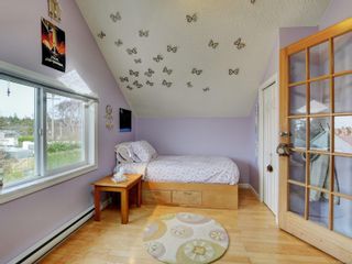 Photo 17: 350 Robertson St in Victoria: Vi Fairfield East House for sale : MLS®# 925097
