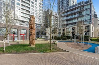 Photo 6: 713 5665 BOUNDARY Road in Vancouver: Collingwood VE Condo for sale (Vancouver East)  : MLS®# R2871616